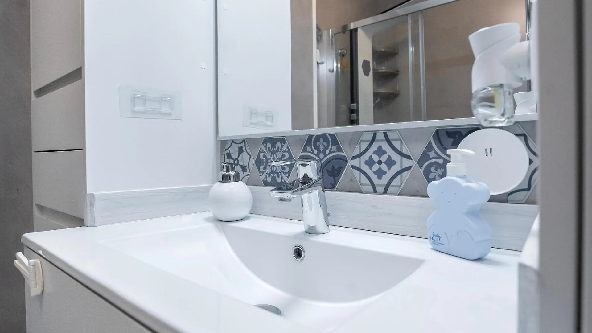 Tasteful 1Bd Apartment With Pool, Oceanfront Terrace, B82 Costa del Silencio Spanien